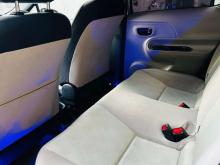 https://riyasewana.com/uploads/toyota-aqua-s-171005056114.jpg