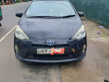 Toyota Aqua S Grade 2014 Car