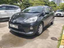 Toyota Aqua S Grade 2013 Car