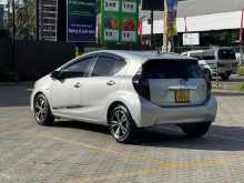 Toyota Aqua S 2012 Car