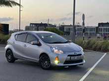 https://riyasewana.com/uploads/toyota-aqua-s-188504122753.jpg