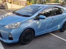 https://riyasewana.com/uploads/toyota-aqua-s-191533304012.jpg