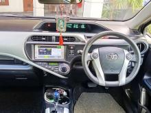 https://riyasewana.com/uploads/toyota-aqua-s-1933146755.jpg