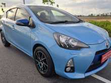 Toyota AQUA S Limited 2014 Car