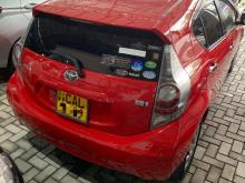 https://riyasewana.com/uploads/toyota-aqua-s-201018546952.jpg