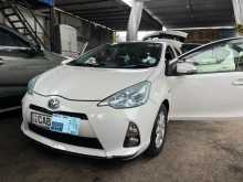 Toyota Aqua S Grade 2012 Car