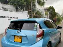 https://riyasewana.com/uploads/toyota-aqua-s-2012-107203712763.jpg