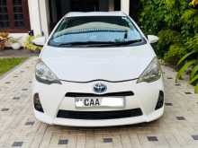 Toyota Aqua S Grade 2012 Car