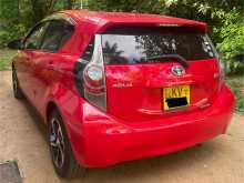https://riyasewana.com/uploads/toyota-aqua-s-2012-1217203012093.jpg
