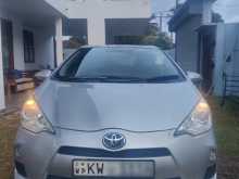 Toyota Aqua S Grade 2012 Car