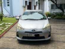 Toyota AQUA S GRADE 2012 Car
