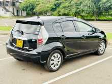 https://riyasewana.com/uploads/toyota-aqua-s-2012-1919240612404.jpg