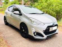 Toyota Aqua S Limited 2012 Car