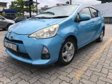 https://riyasewana.com/uploads/toyota-aqua-s-2012-228115512012.jpg