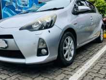 Toyota Aqua S Limited 2012 Car