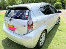 https://riyasewana.com/uploads/toyota-aqua-s-2012-2723151512352.jpg