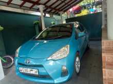 Toyota Aqua S Grade 2012 Car