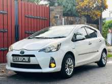 https://riyasewana.com/uploads/toyota-aqua-s-2012-311245412323.jpg