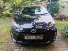 Toyota Aqua S Limited 2012 Car