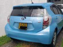 https://riyasewana.com/uploads/toyota-aqua-s-2012-49310512673.jpg
