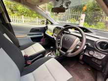 https://riyasewana.com/uploads/toyota-aqua-s-2012-512355212734.jpg