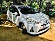 Toyota Aqua S Grade 2012 Car