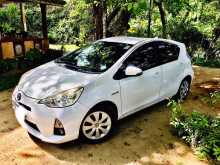 https://riyasewana.com/uploads/toyota-aqua-s-2012-910043912343.jpg
