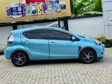 https://riyasewana.com/uploads/toyota-aqua-s-2013-111062812123.jpg