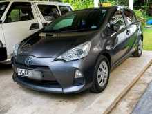 Toyota Aqua S Grade 2013 Car