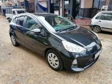 Toyota Aqua S Grade 2013 Car