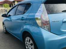 https://riyasewana.com/uploads/toyota-aqua-s-2013-120474312144.jpg