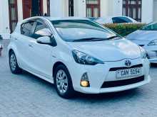 Toyota Aqua S LIMITED 2013 Car