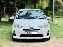 Toyota Aqua S Grade 2013 Car