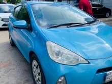 https://riyasewana.com/uploads/toyota-aqua-s-2013-167080912574.jpg