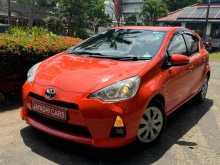 Toyota Aqua S Grade 2013 Car