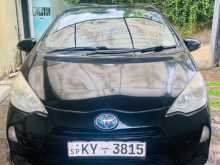 Toyota Aqua S Limited 2013 Car