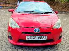 Toyota Aqua S Limited 2013 Car