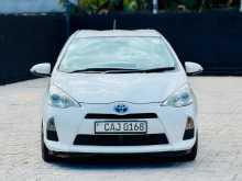 Toyota Aqua S Grade 2013 Car