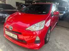 Toyota Aqua S Grade 2013 Car