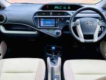 https://riyasewana.com/uploads/toyota-aqua-s-2013-1919421512234.jpg