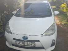 Toyota Aqua S Grade 2013 Car