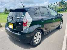 https://riyasewana.com/uploads/toyota-aqua-s-2013-2213275912314.jpg
