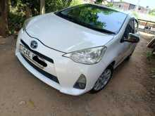 Toyota Aqua S Grade 2013 Car
