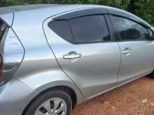 https://riyasewana.com/uploads/toyota-aqua-s-2013-283151512903.jpg