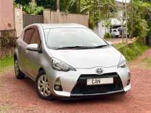 Toyota Aqua S Limited 2013 Car