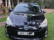 Toyota Aqua S Grade 2013 Car