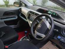 https://riyasewana.com/uploads/toyota-aqua-s-2013-421180612193.jpg