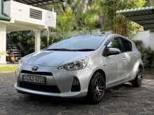 Toyota Aqua S Grade 2013 Car