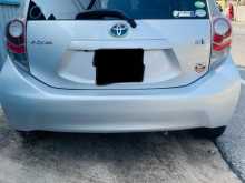 https://riyasewana.com/uploads/toyota-aqua-s-2013-96520312364.jpg