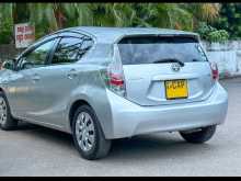 https://riyasewana.com/uploads/toyota-aqua-s-2014-1218593912072.jpg